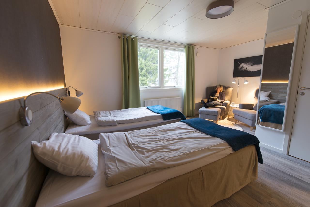 Person Pine Bay Lodge المظهر الخارجي الصورة