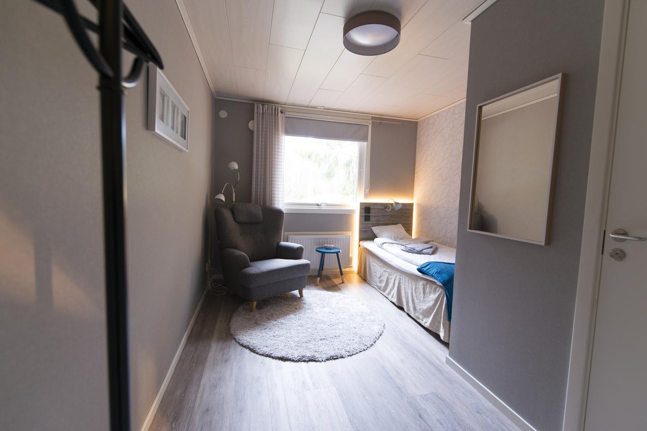 Person Pine Bay Lodge المظهر الخارجي الصورة